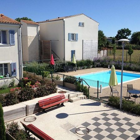 Residence Services Les Essentielles Sainte Soulle エクステリア 写真